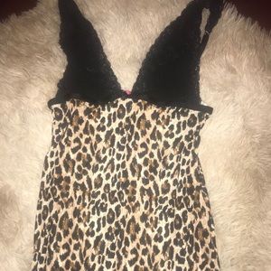 *Victoria’s Secret* xs leopard nightie